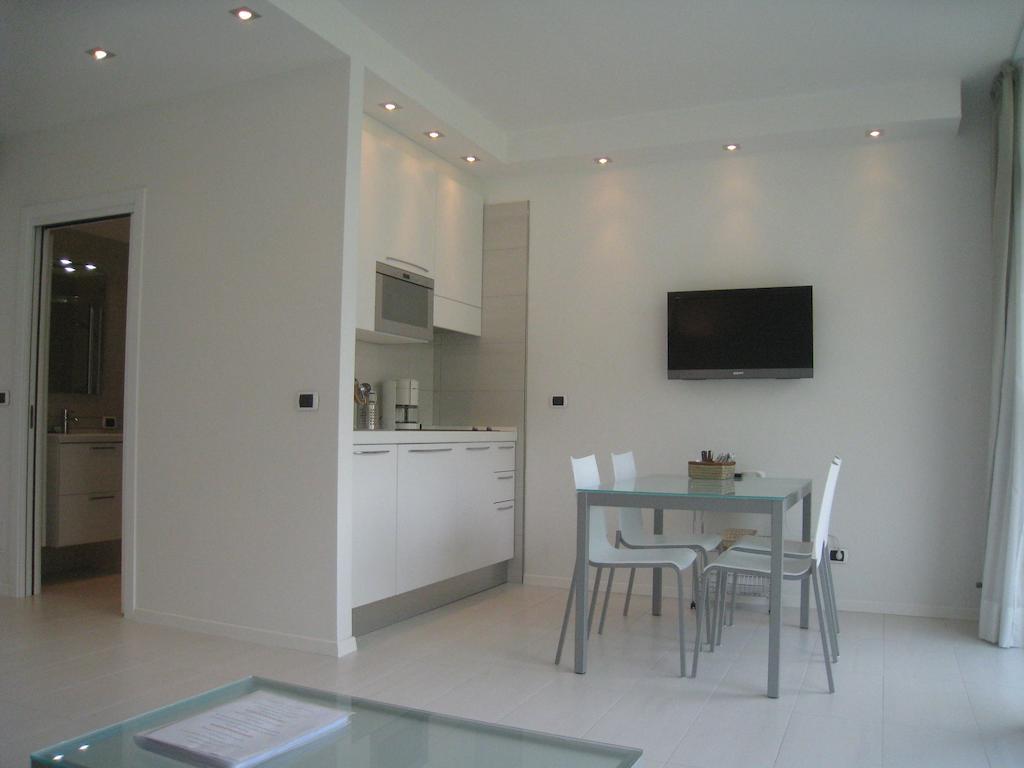 Club Nautico - Phoenix Studio Lake View Riva del Garda Room photo